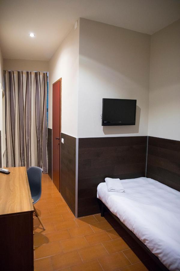 Bastimento Hotell Fiorenzuola dʼArda Exteriör bild