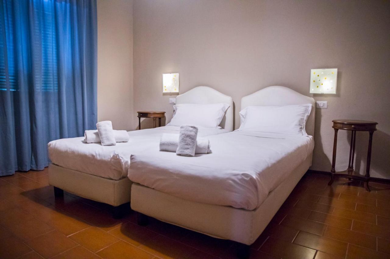 Bastimento Hotell Fiorenzuola dʼArda Exteriör bild