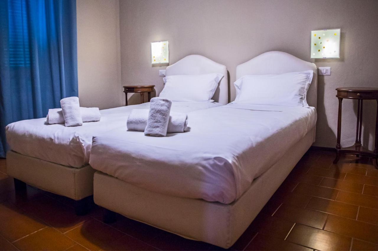 Bastimento Hotell Fiorenzuola dʼArda Exteriör bild